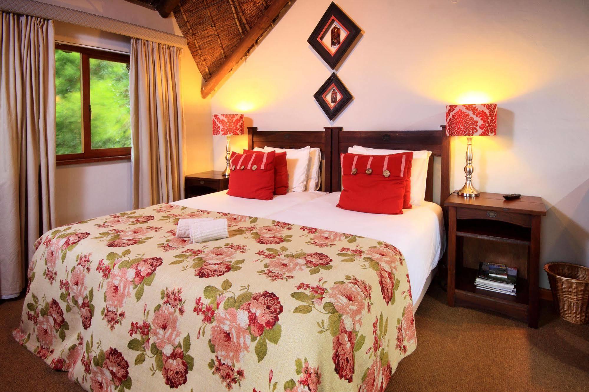 Thatchwood Country Lodge St Francis Bay Esterno foto